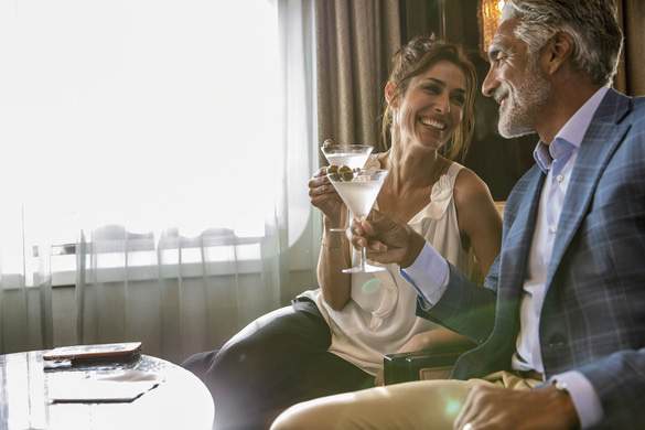 Regent Seven Seas Cruises Horizon Lounge Lifestyle 2.jpg